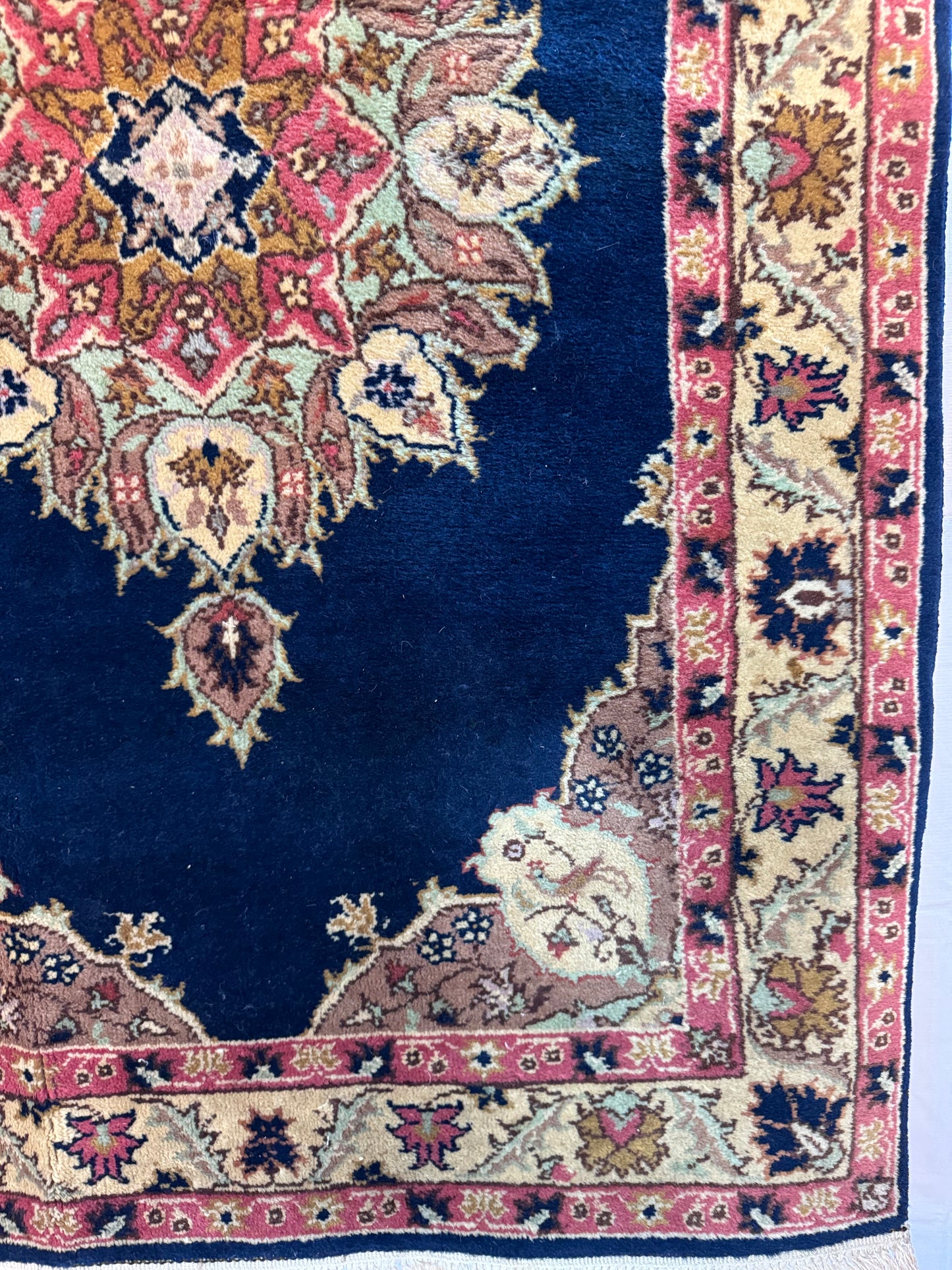 Handmade Oriental Rug 100 x 157 cm | 5.15 x 3.28 ft