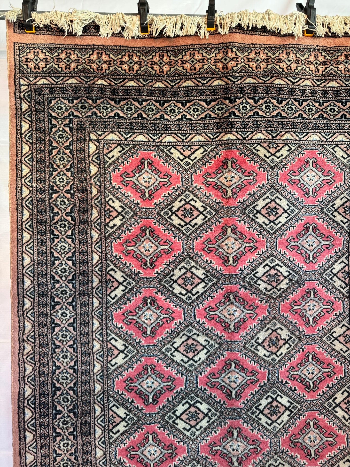 Handmade Lahore 205 x 135 cm | 6.73 x 4.43 ft