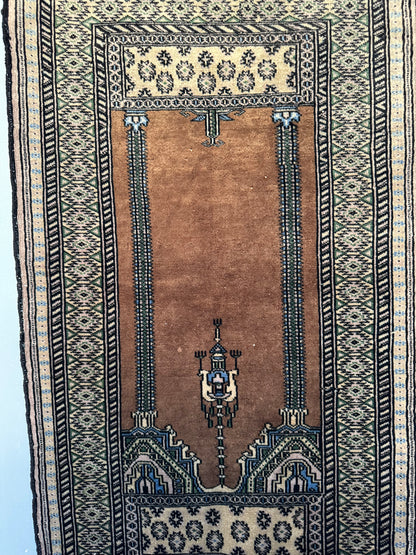 Handmade Lahore Rug 106 x 62 cm | 3.48 x 2.03 ft