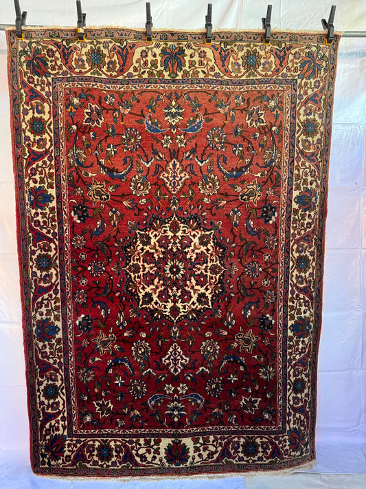 Handmade Persian Bakhtiari 211 x 154 cm | 7 x 5 ft