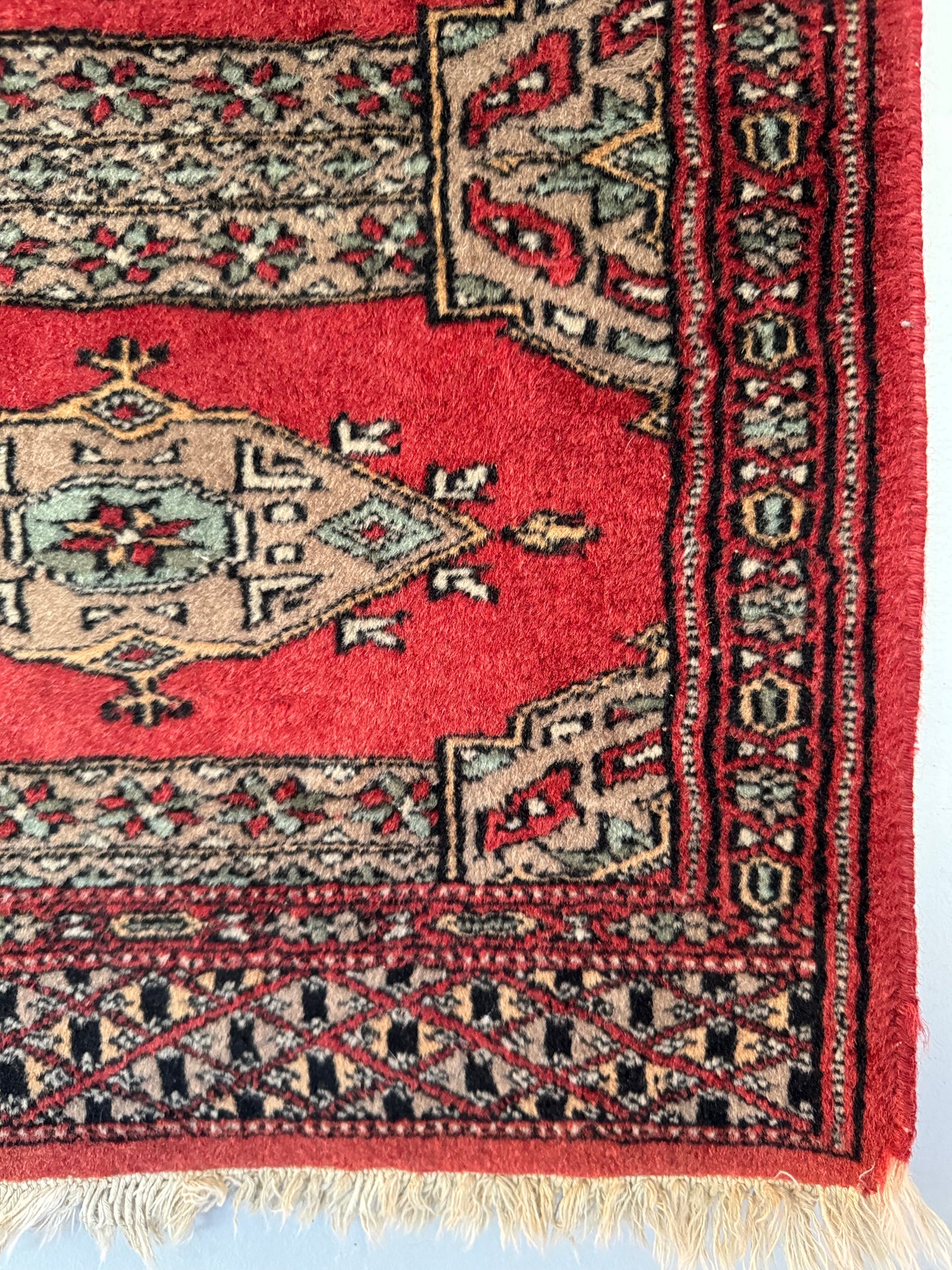 Handmade Mini Lahore 63 x 44 cm | 2.07 x 1.44 ft