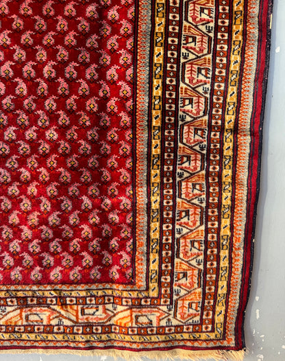 Handmade Lahore Rug 6.2 x 4 ft