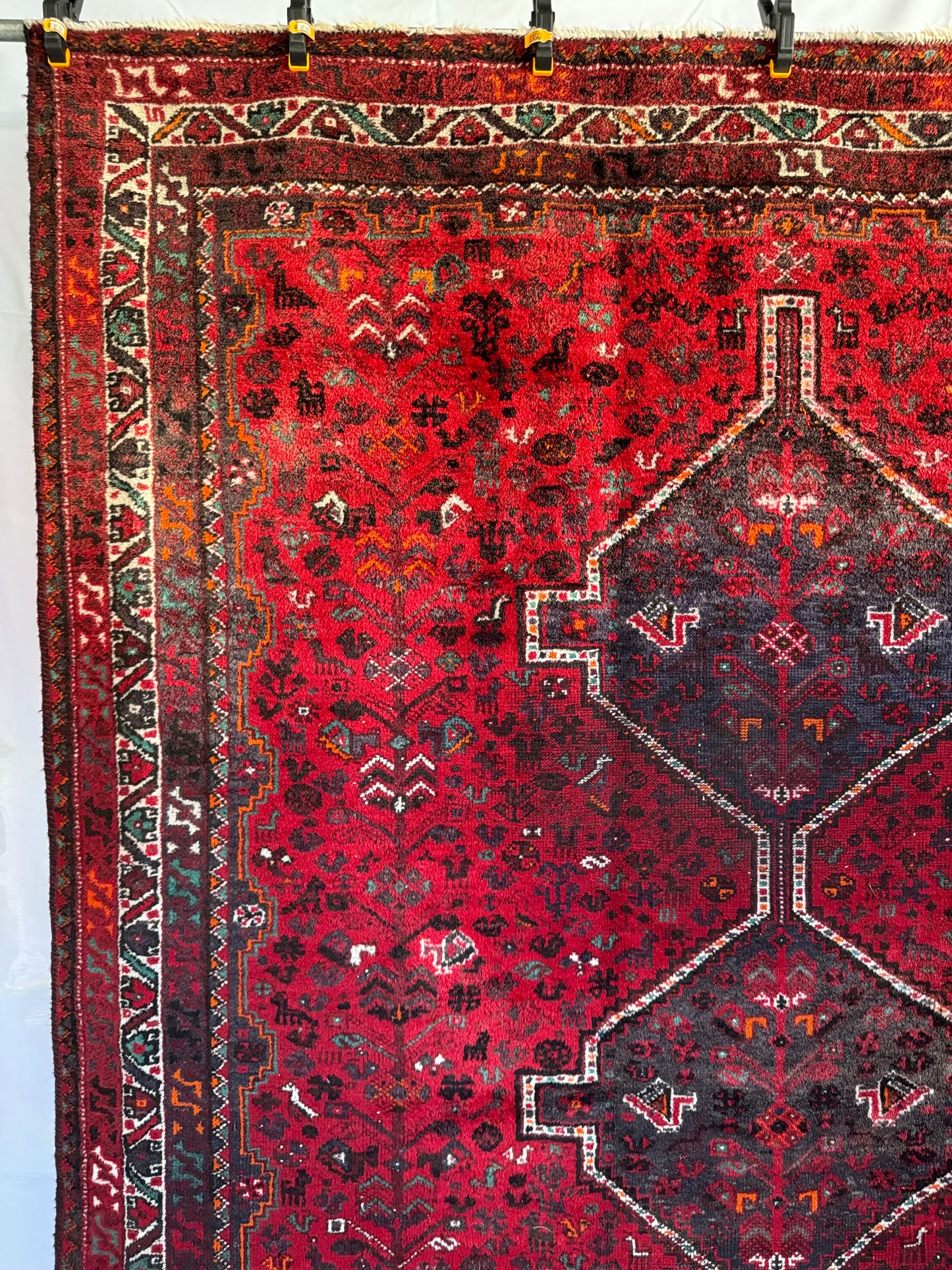 Handmade Persian Shiraz 221 x 293 cm | 9.6 x 7.25 ft