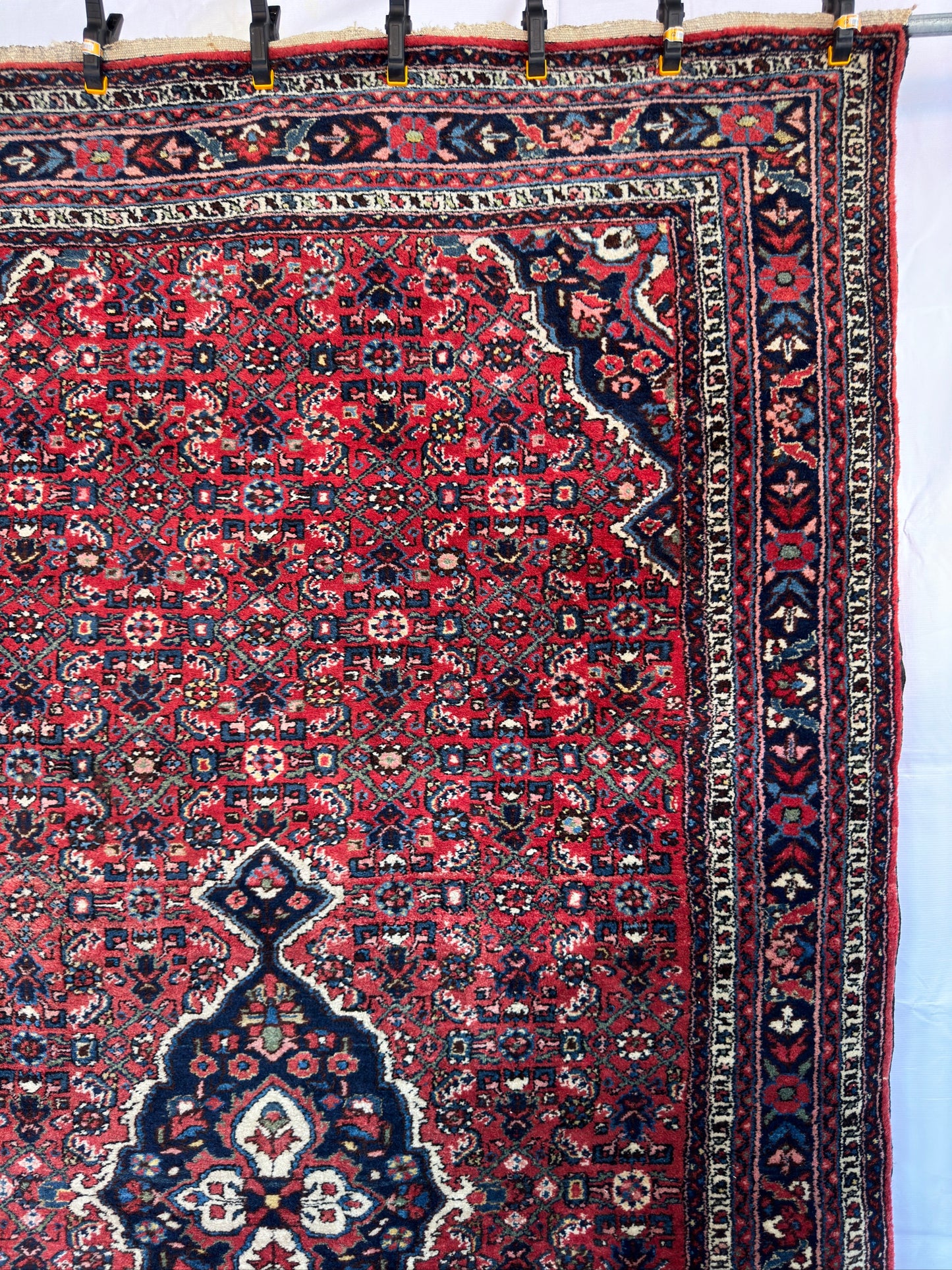 Handmade Persian Hosseinabad 9.84 x 5.6 ft