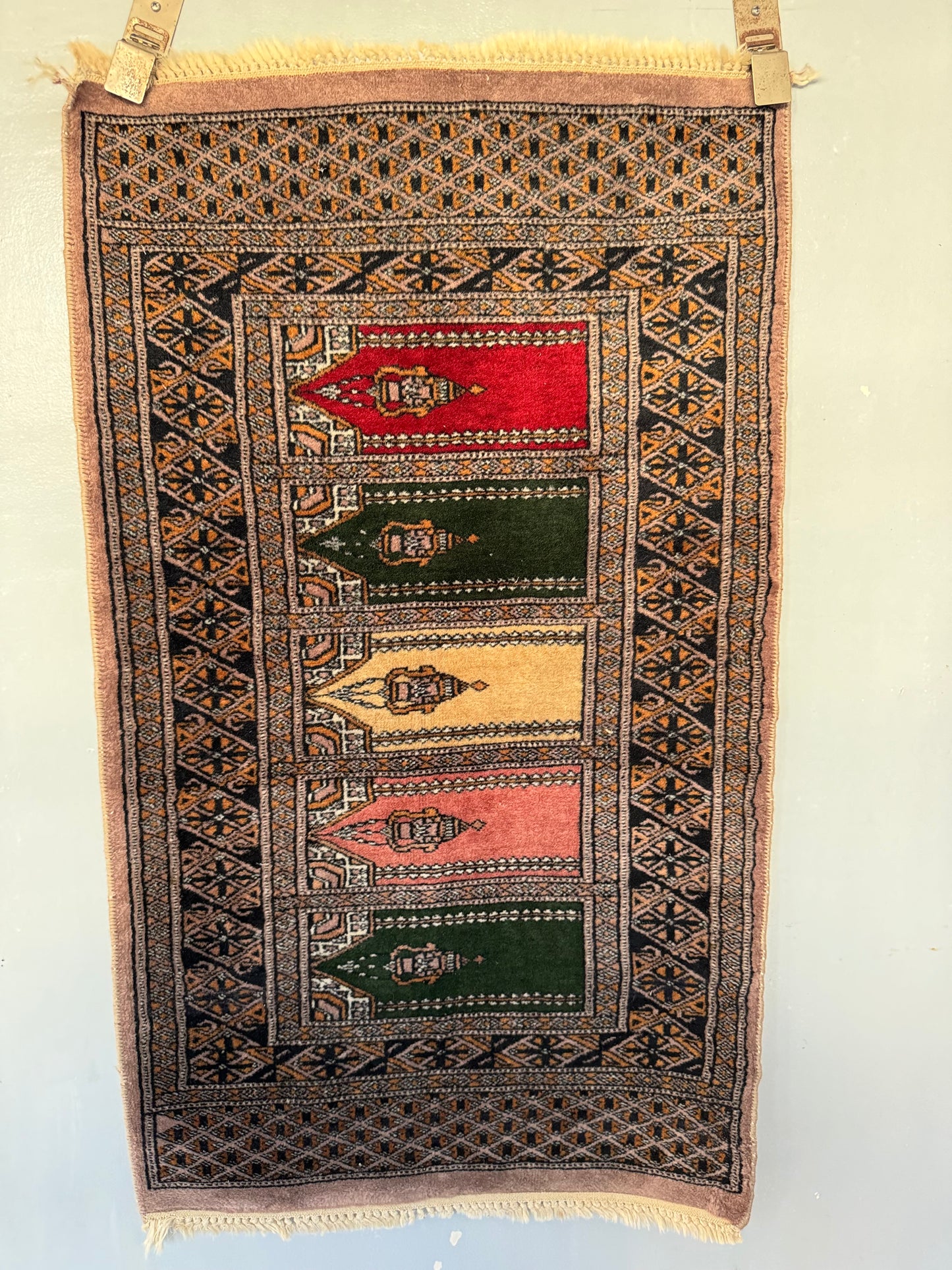 Handmade Lahore Rug 107 x 61 cm | 3.51 x 2 ft