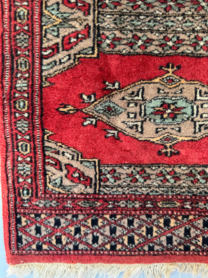 Handmade Mini Lahore 63 x 44 cm | 2.07 x 1.44 ft