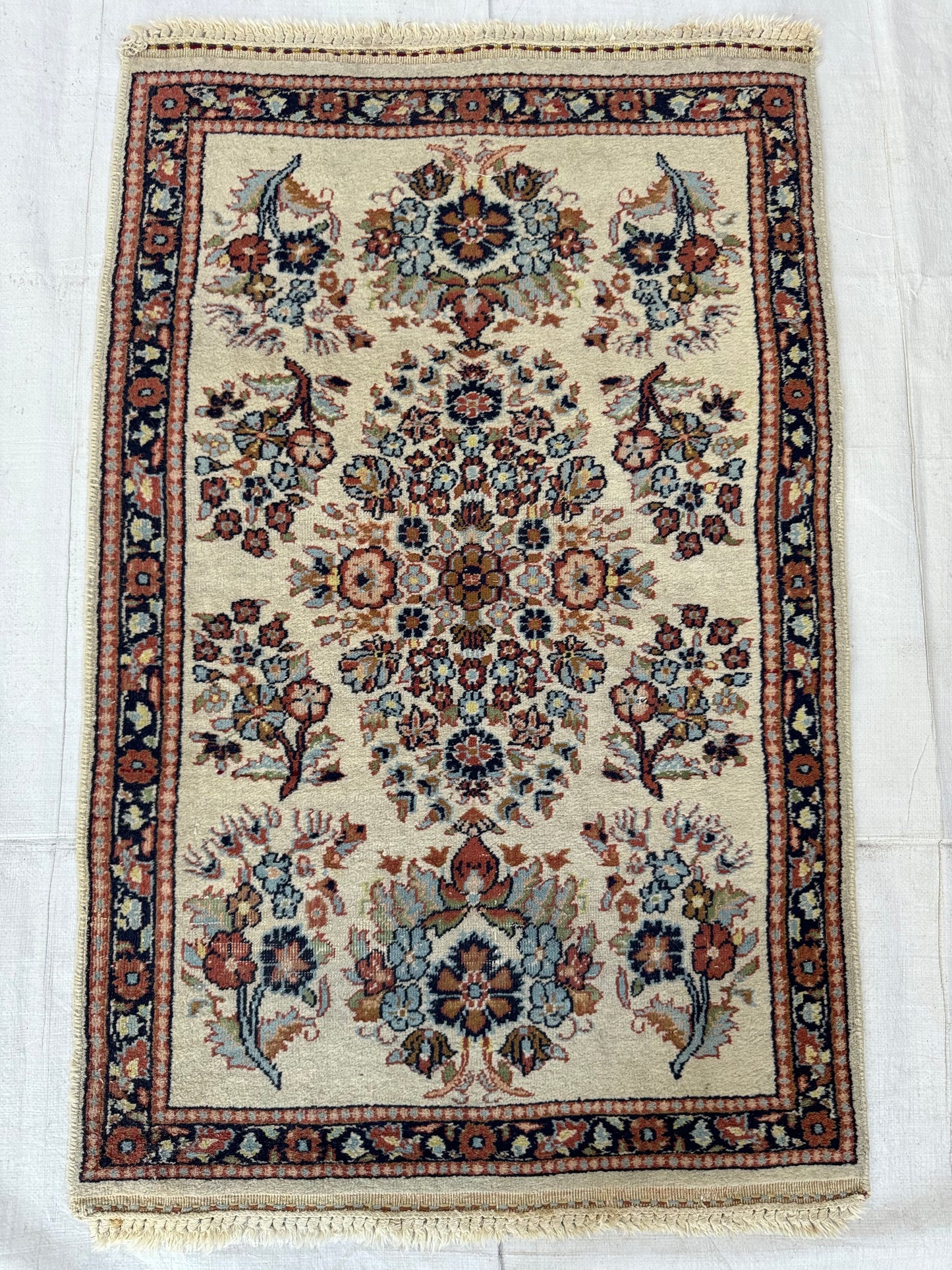 Handmade Persian Lilihan 101 x 63 cm | 3.31 x 2.07 ft