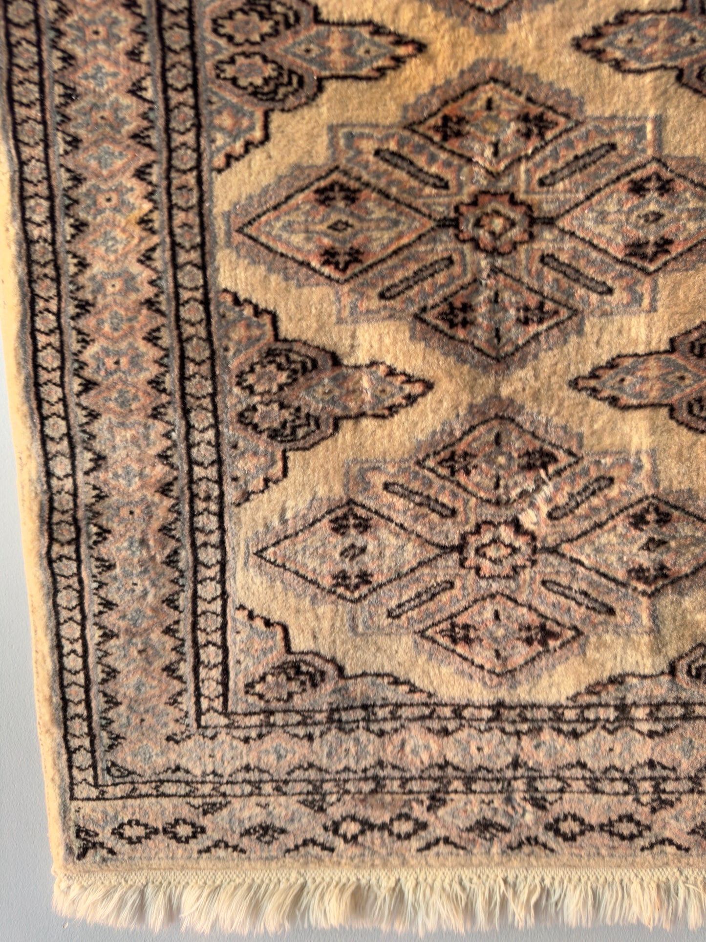 Handmade Lahore Rug 3 x 2 ft