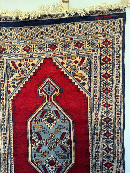 Handmade Lahore Rug 133 x 79 cm | 4.36 x 2.92 ft