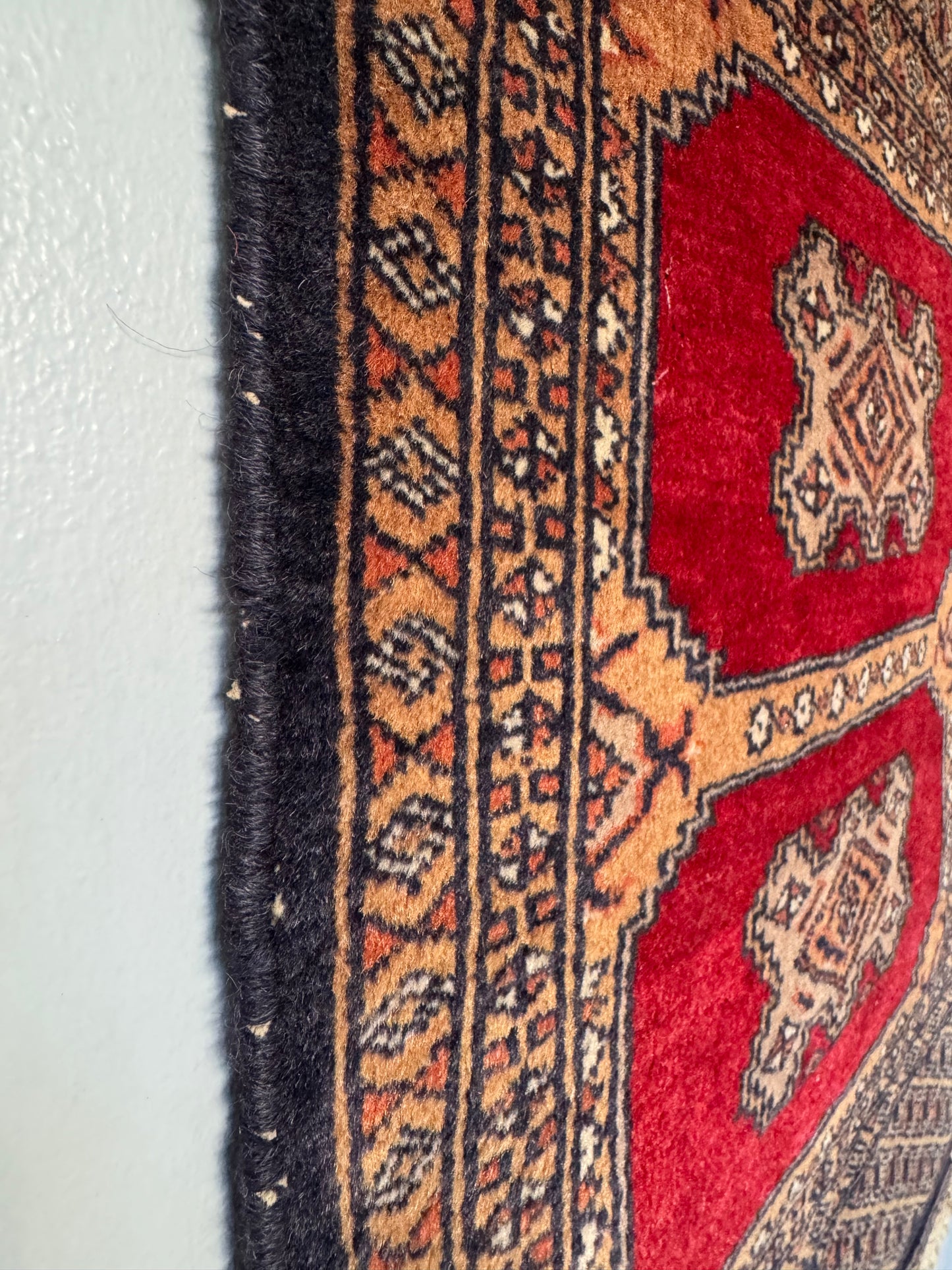 Handmade Mini Lahore Rug 73 x 49 cm | 2.4 x 1.61 ft