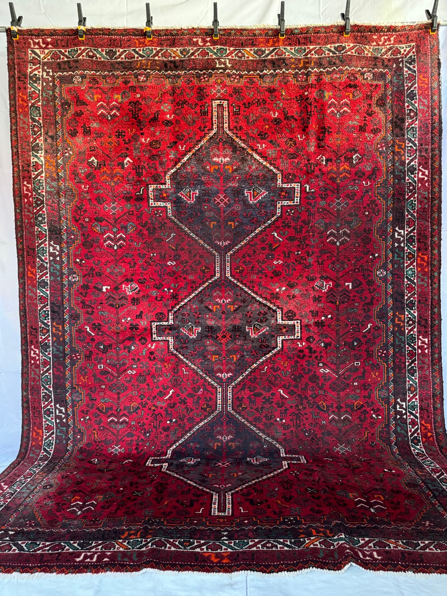 Handmade Persian Shiraz 221 x 293 cm | 9.6 x 7.25 ft