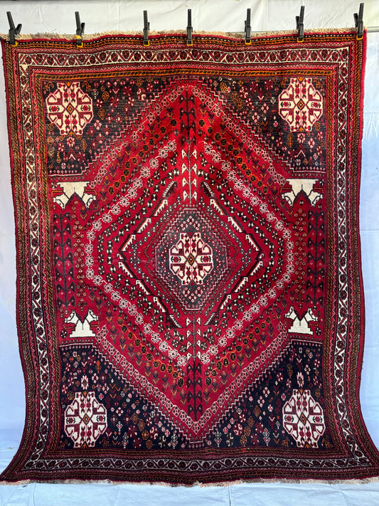 Handmade Persian Shiraz 181 x 242 cm | 7.94 x 5.94 ft