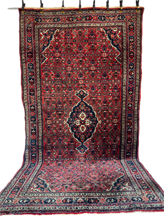 Handmade Persian Hosseinabad 9.84 x 5.6 ft