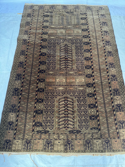 Handmade Hajloo Rug 194 x 130 cm | 6.36 x 4.27 ft