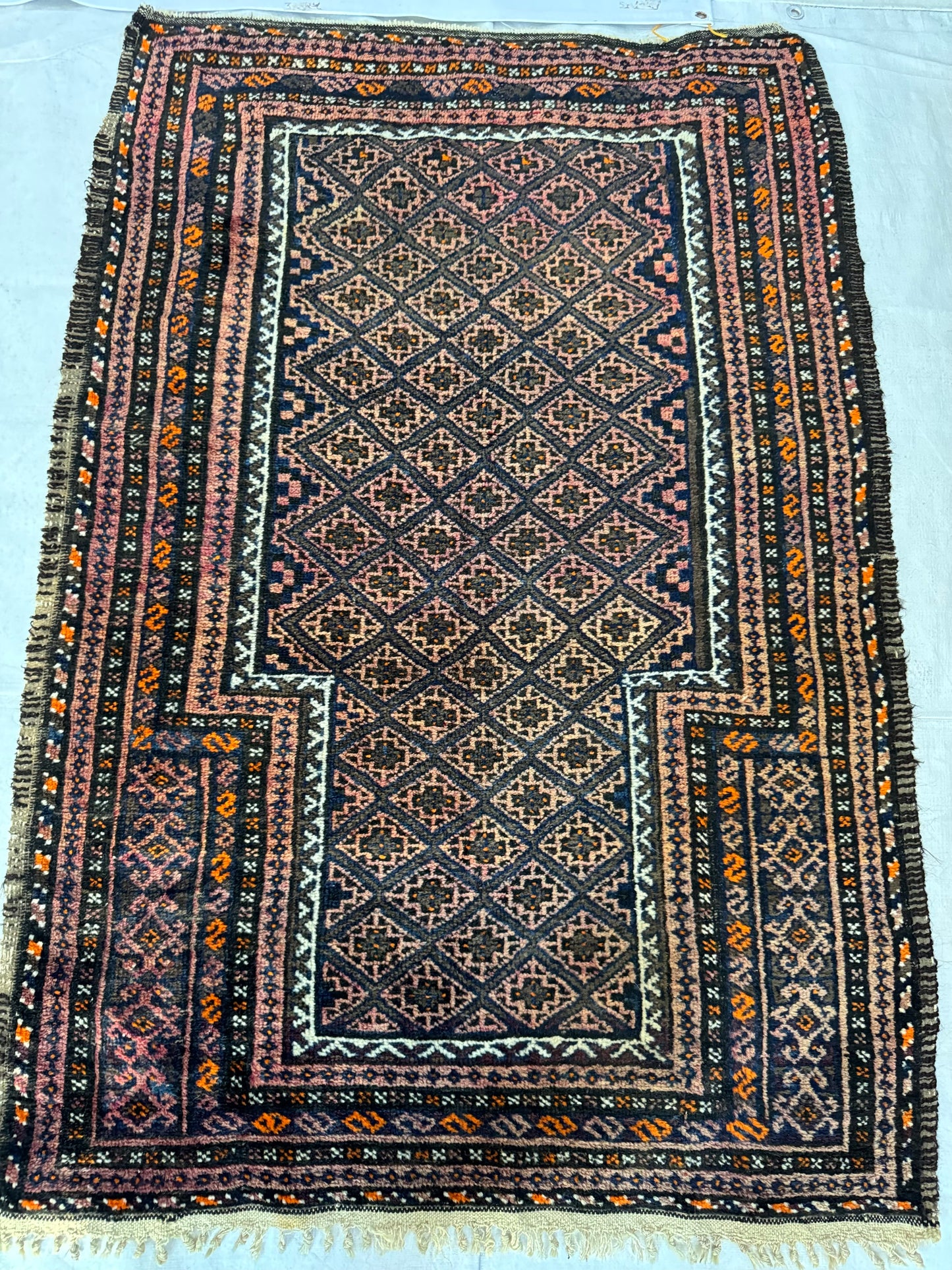 Handmade Zabol Rug 135 x 93 cm | 4.43 x 3 ft