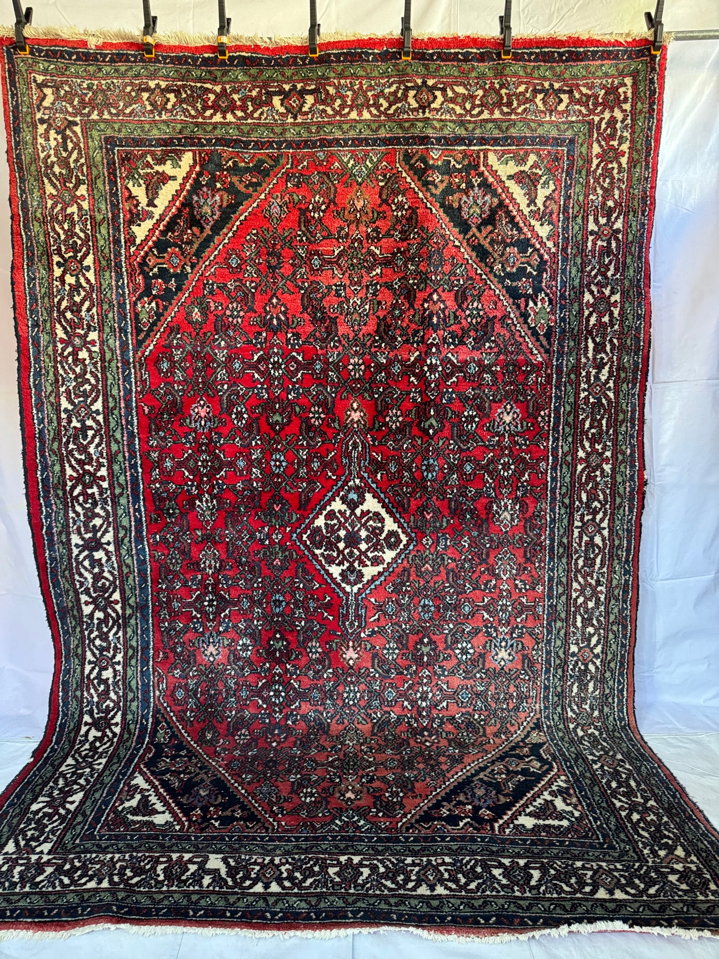 Handmade Persian Hosseinabad 295 x 197 cm | 9.68 x 6.46 ft