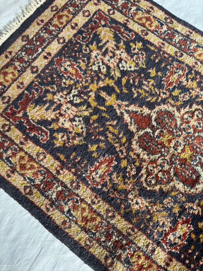 Handmade Lahore Rug 3.3 x 2 ft