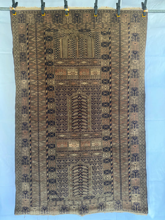 Handmade Hajloo Rug 194 x 130 cm | 6.36 x 4.27 ft