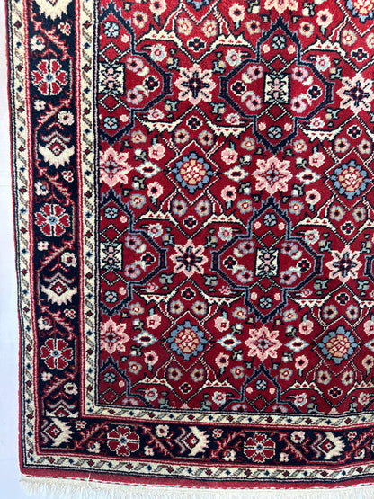 Handmade Oriental  102 x 168 cm | 5.51 x 3.35 ft