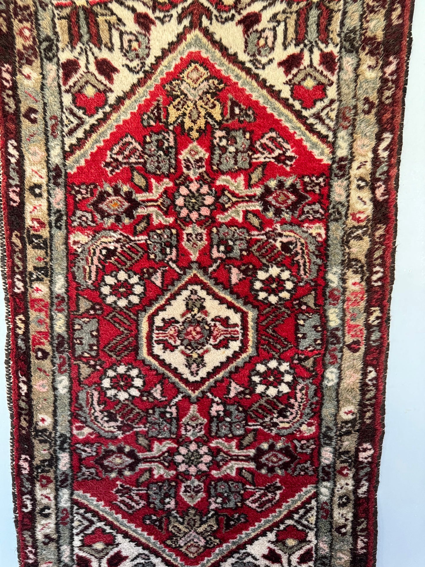 Handmade Persian Hamadan 126 x 69 cm | 4.13 x 2.26 ft