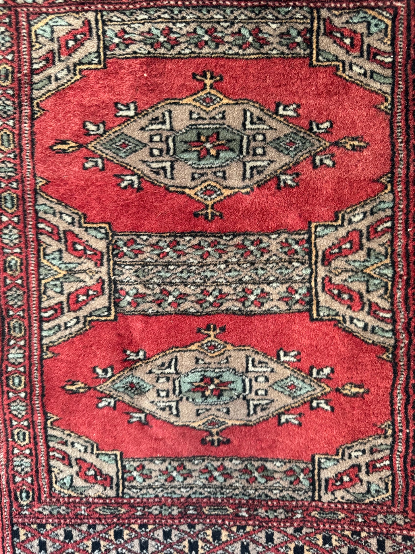 Handmade Mini Lahore 63 x 44 cm | 2.07 x 1.44 ft