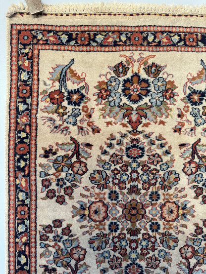 Handmade Persian Lilihan 101 x 63 cm | 3.31 x 2.07 ft