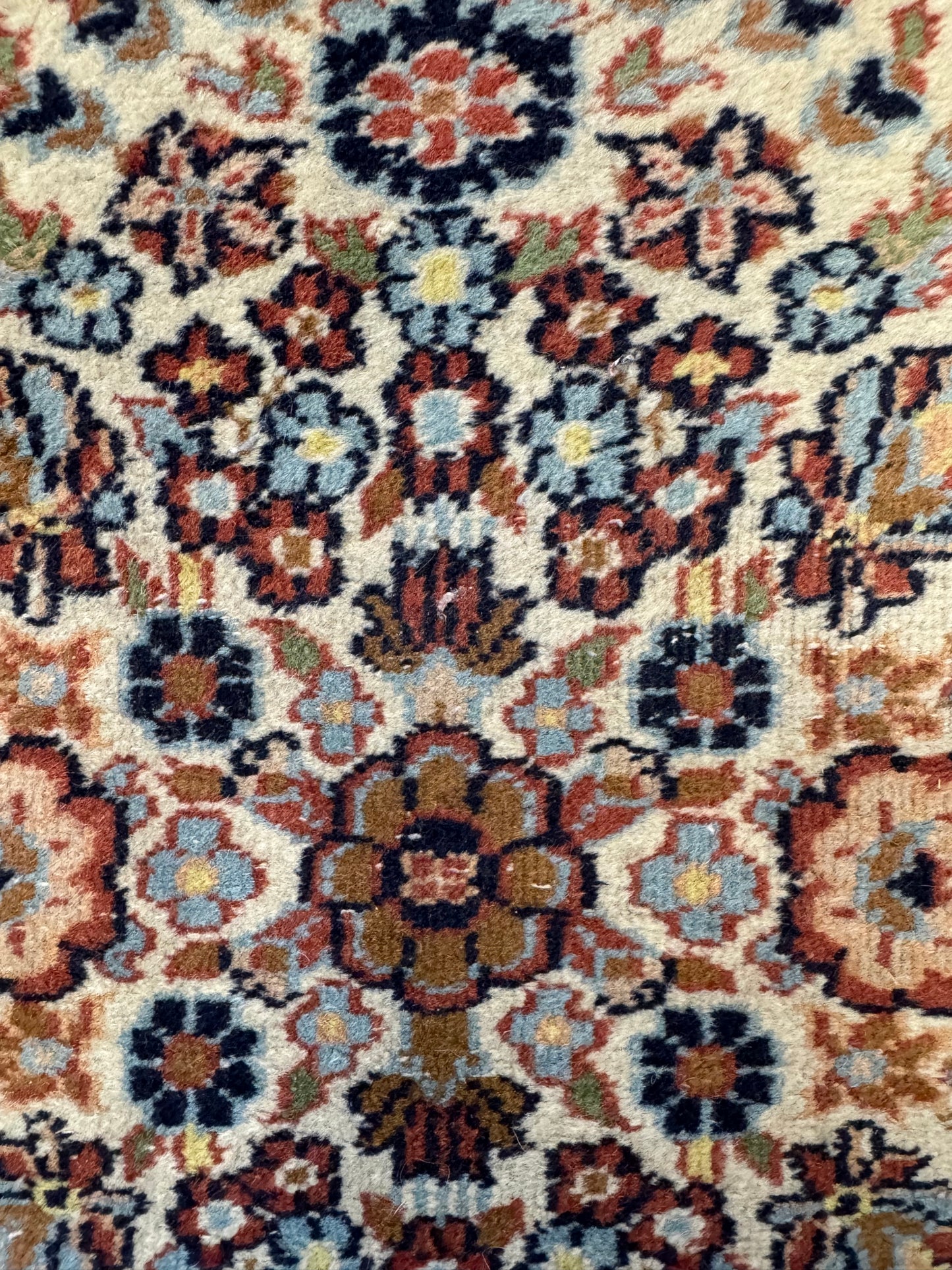 Handmade Persian Lilihan 101 x 63 cm | 3.31 x 2.07 ft