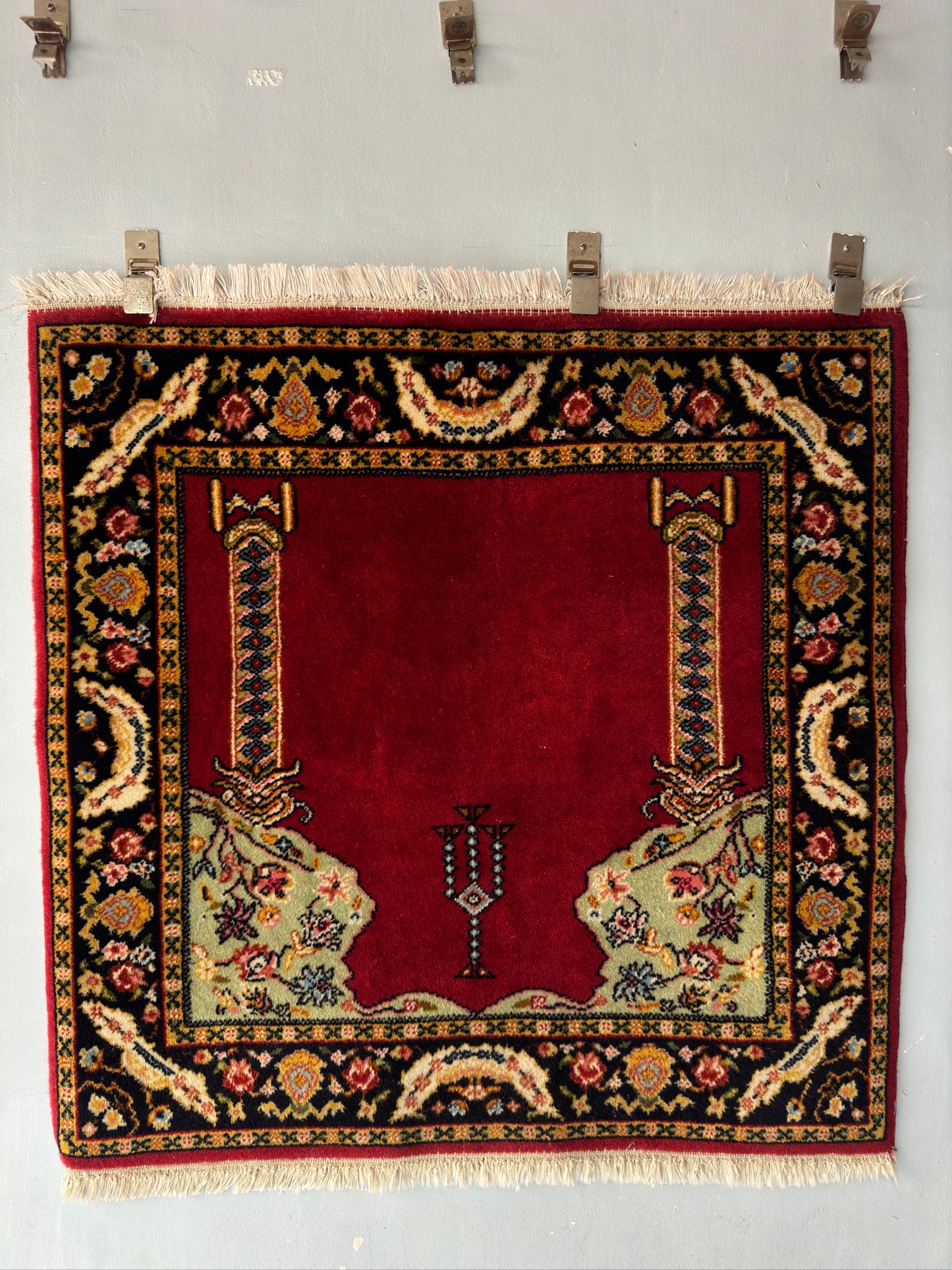 Handmade Lahore Rug 3.3 x 3.3 ft