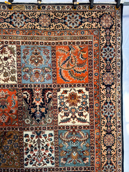 Handmade Persian Sarouk Rug 8.2 x 5.6 ft