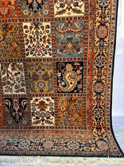 Handmade Persian Sarouk Rug 8.2 x 5.6 ft