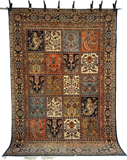 Handmade Persian Sarouk Rug 8.2 x 5.6 ft