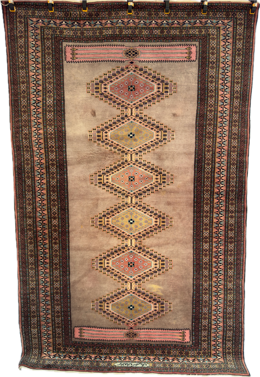 Handmade Lahore Rug 7.5 x 4.7 ft