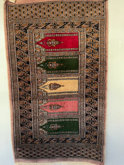 Handmade Lahore Rug 107 x 61 cm | 3.51 x 2 ft