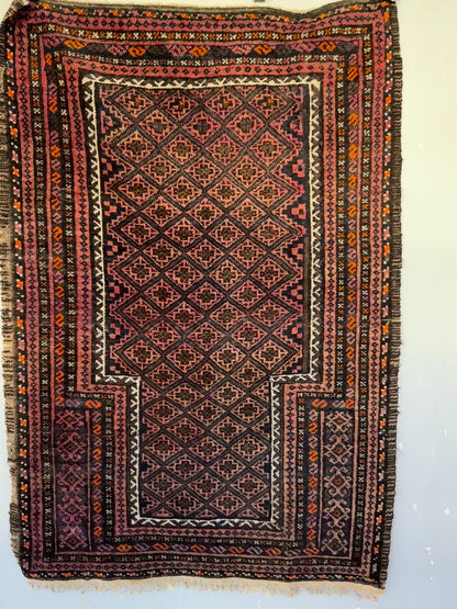 Handmade Zabol Rug 135 x 93 cm | 4.43 x 3 ft