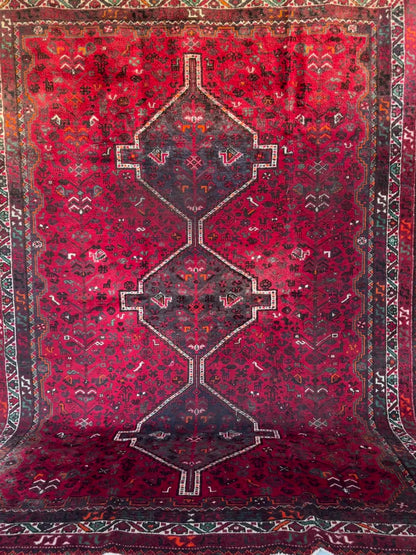 Handmade Persian Shiraz 221 x 293 cm | 9.6 x 7.25 ft