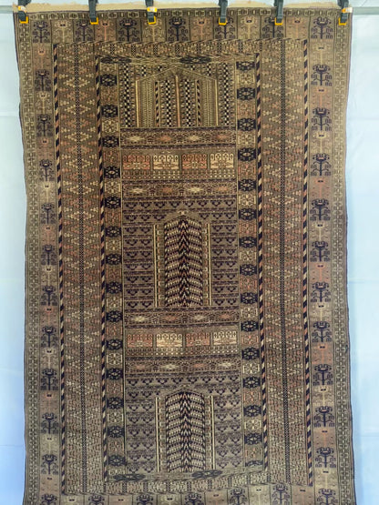 Handmade Hajloo Rug 194 x 130 cm | 6.36 x 4.27 ft