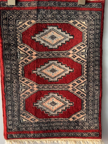 Handmade Lahore Rug 2.2 x 1.6 ft