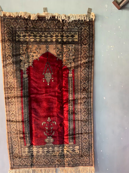 Handmade Lahore Rug 5.45 x 3.25 ft